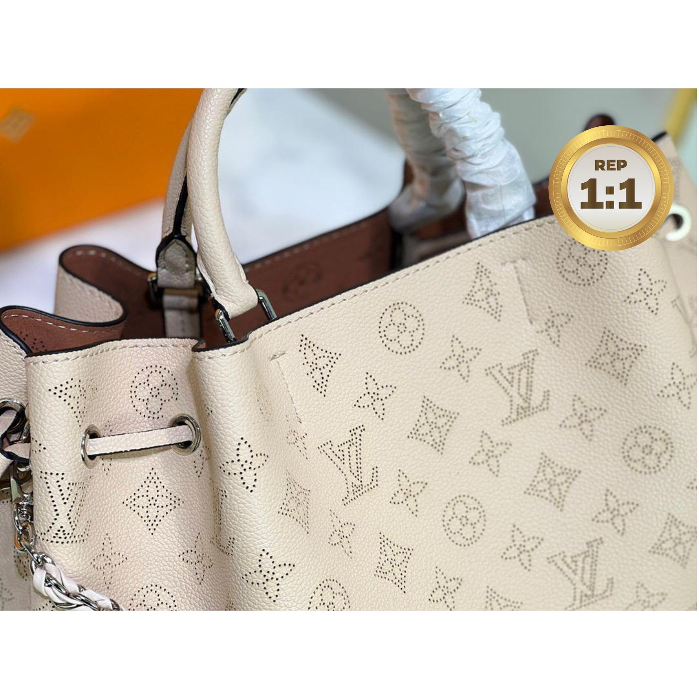[REP 1:1] Louis Vuitton Bella Tote Mahina Creme Beige For Women 12.6in/32cm